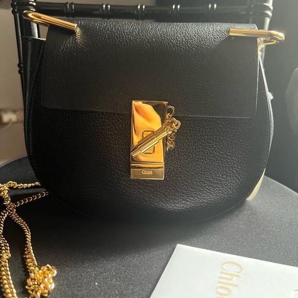 Chloe mini drew bag in black with gold hardware - Picture 2 of 16